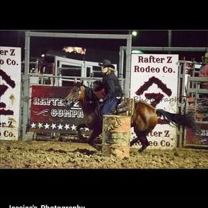 Meet your Posher, Dena